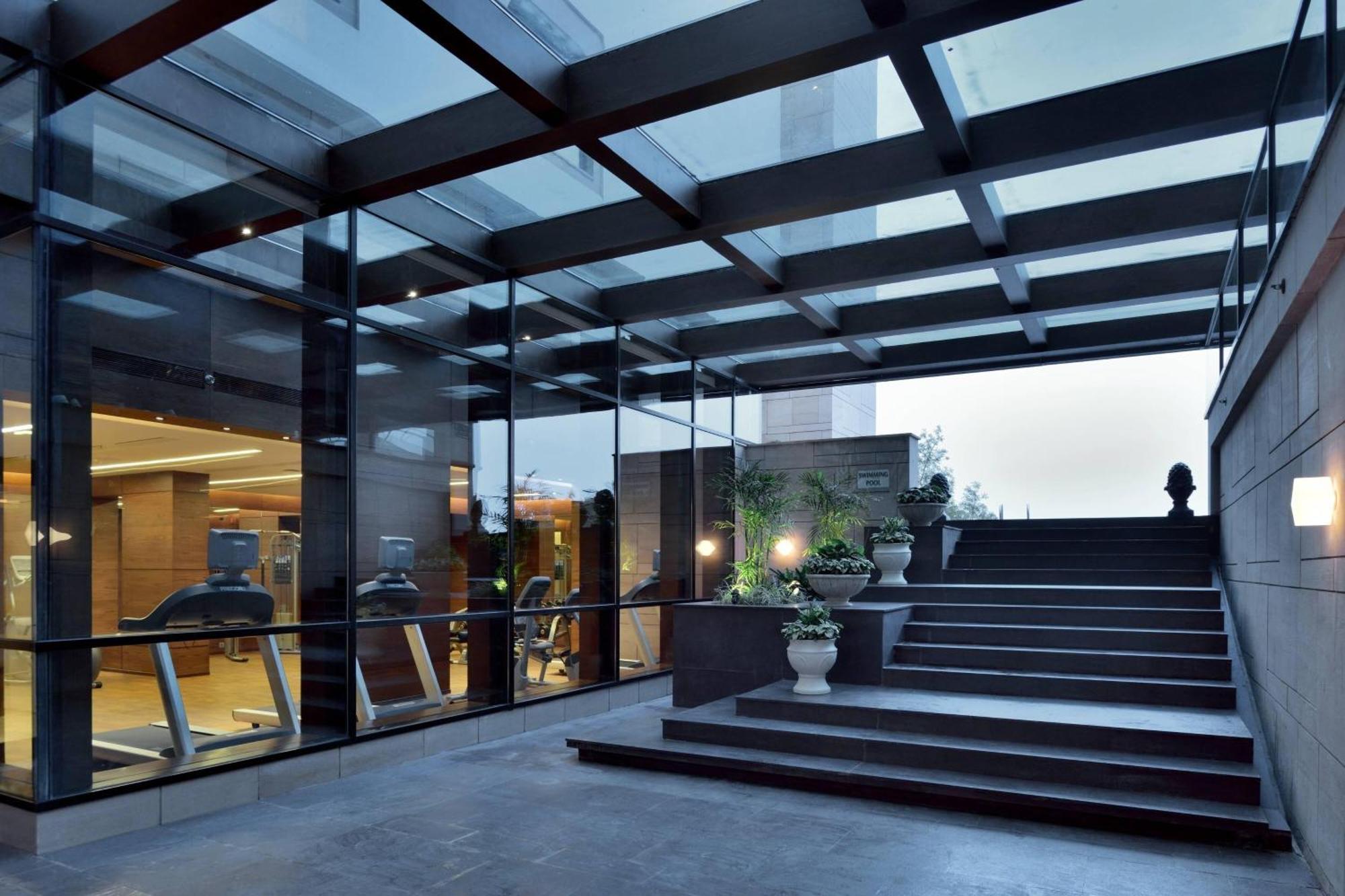 Courtyard By Marriott Raipur Ξενοδοχείο Εξωτερικό φωτογραφία