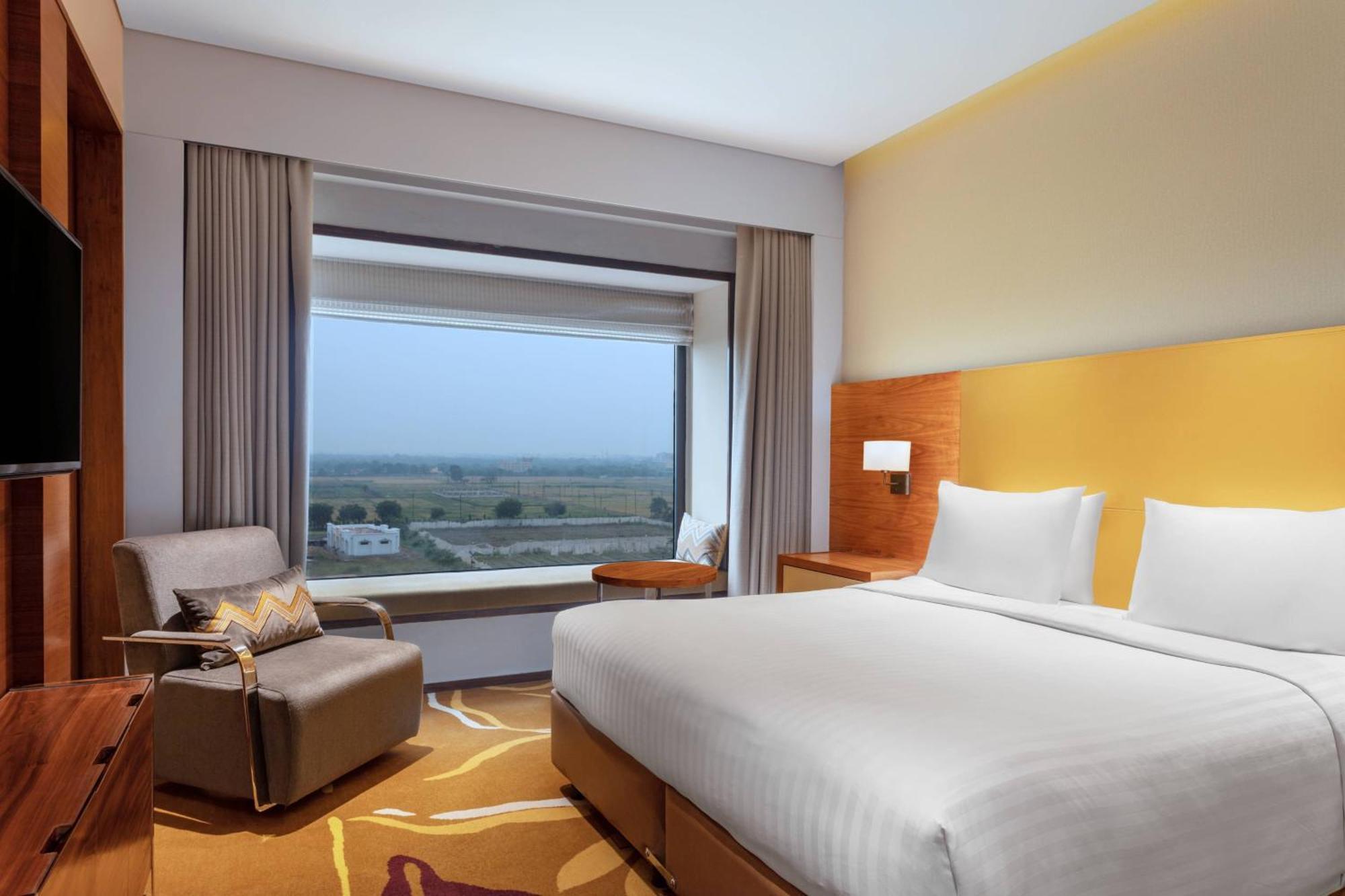 Courtyard By Marriott Raipur Ξενοδοχείο Εξωτερικό φωτογραφία