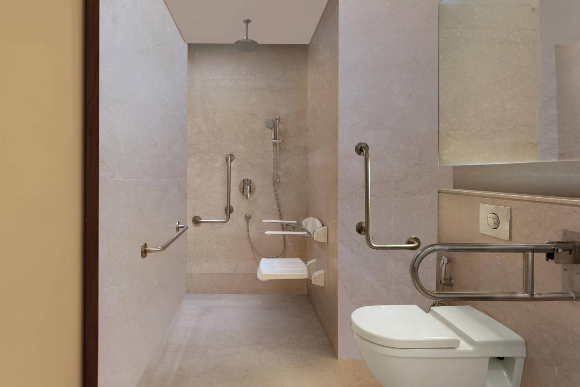 Courtyard By Marriott Raipur Ξενοδοχείο Εξωτερικό φωτογραφία