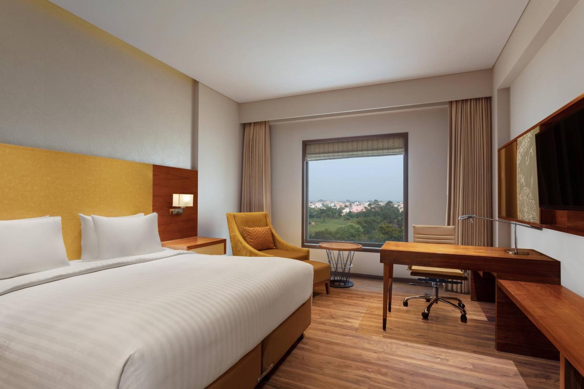 Courtyard By Marriott Raipur Ξενοδοχείο Εξωτερικό φωτογραφία