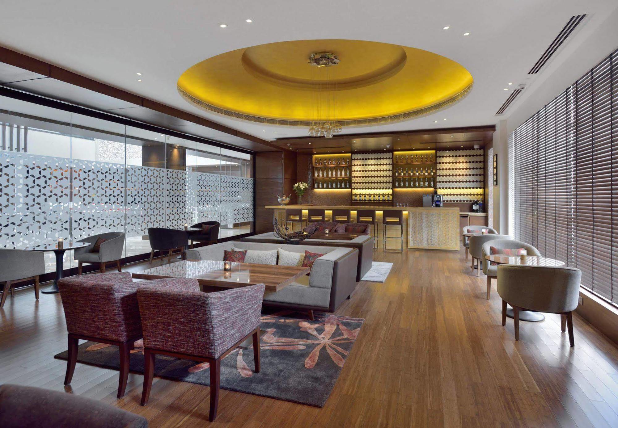 Courtyard By Marriott Raipur Ξενοδοχείο Εξωτερικό φωτογραφία