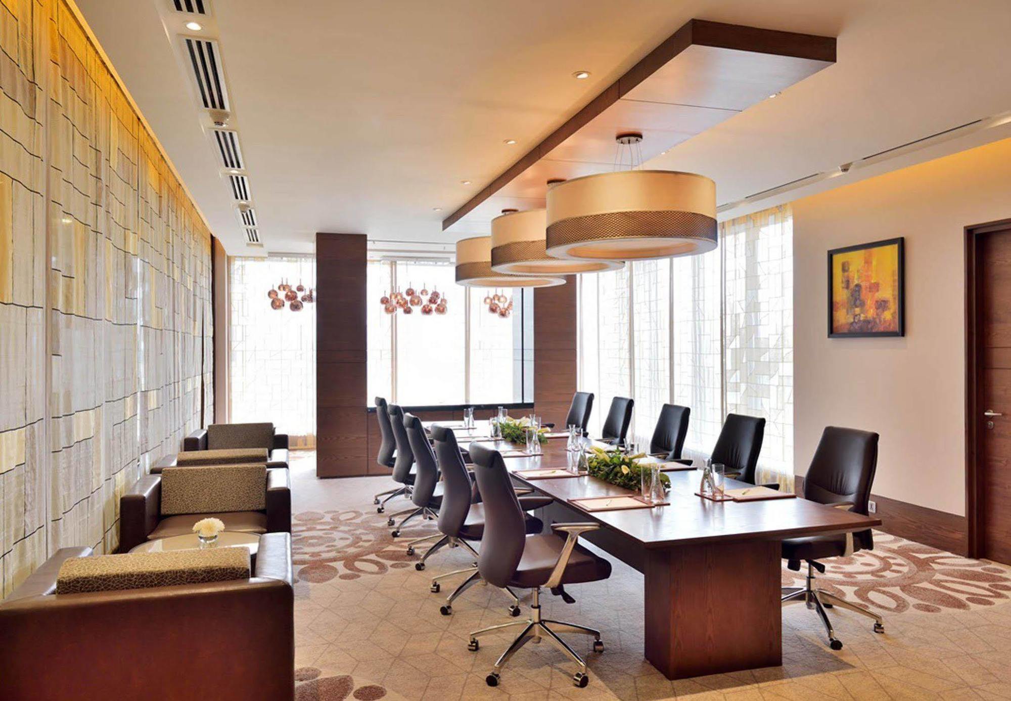 Courtyard By Marriott Raipur Ξενοδοχείο Εξωτερικό φωτογραφία