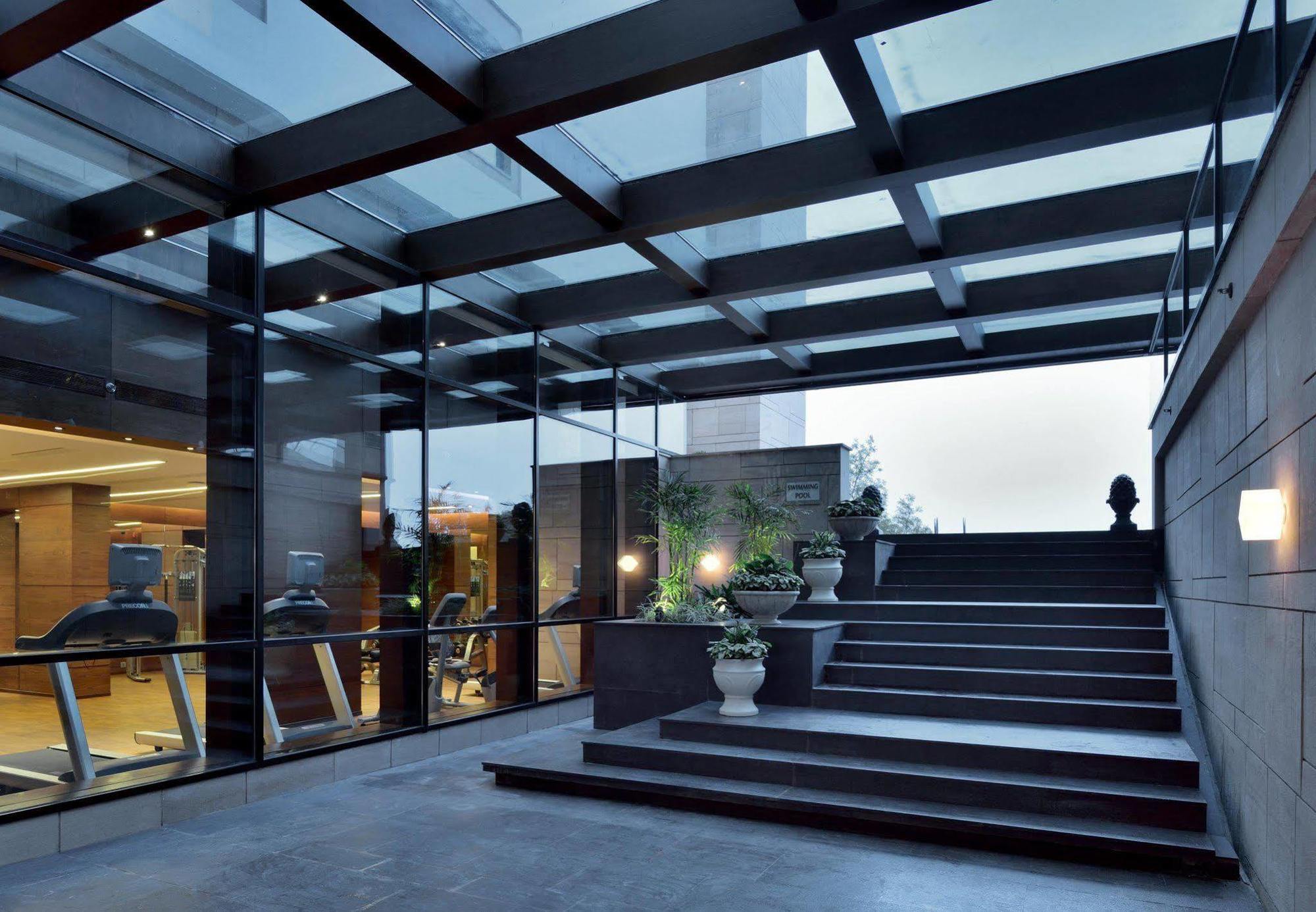 Courtyard By Marriott Raipur Ξενοδοχείο Εξωτερικό φωτογραφία